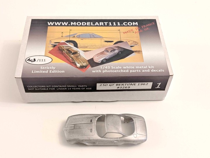 MODELART111 - 01 : Kit 250 gt Bertone #3269GT